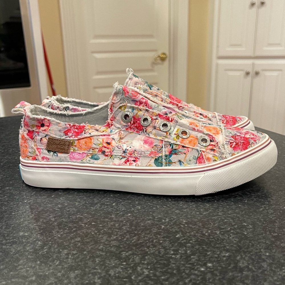 Blowfish Malibu Women’s Play Slip-On Sneaker— Floral, 8.5 — never worn